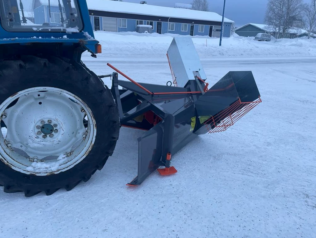 Norberg X23 traktorin lumilinko